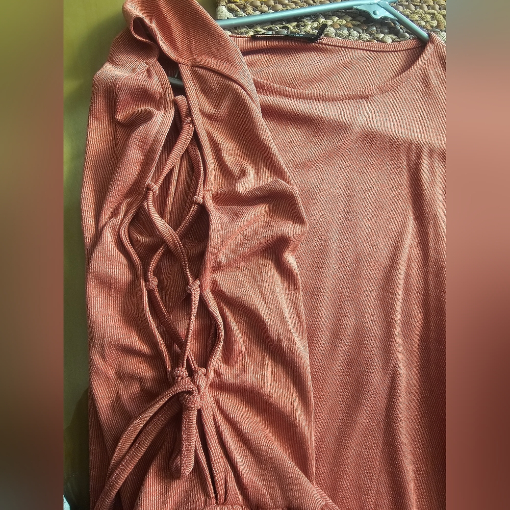Doe & Rae blouse - Picture 3 of 3